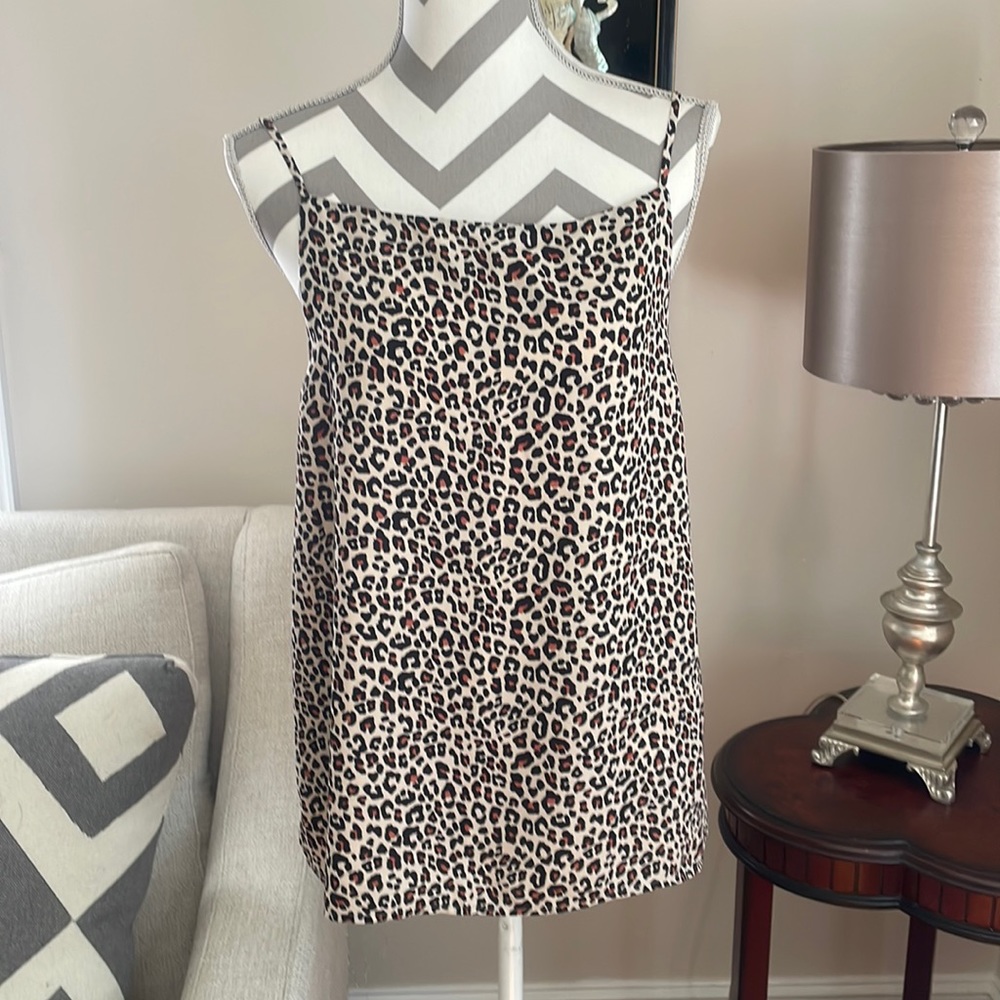 🎉 Ann Taylor Loft Animal Print Top